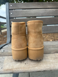 CLARA PLATFORM BOOTS