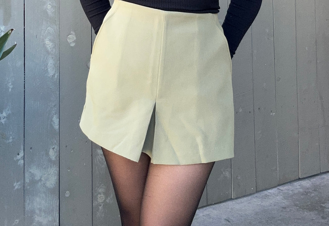 ARELI SKORT